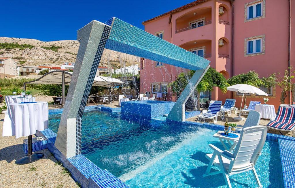 Bed & Breakfast Valentina Metajna Bagian luar foto